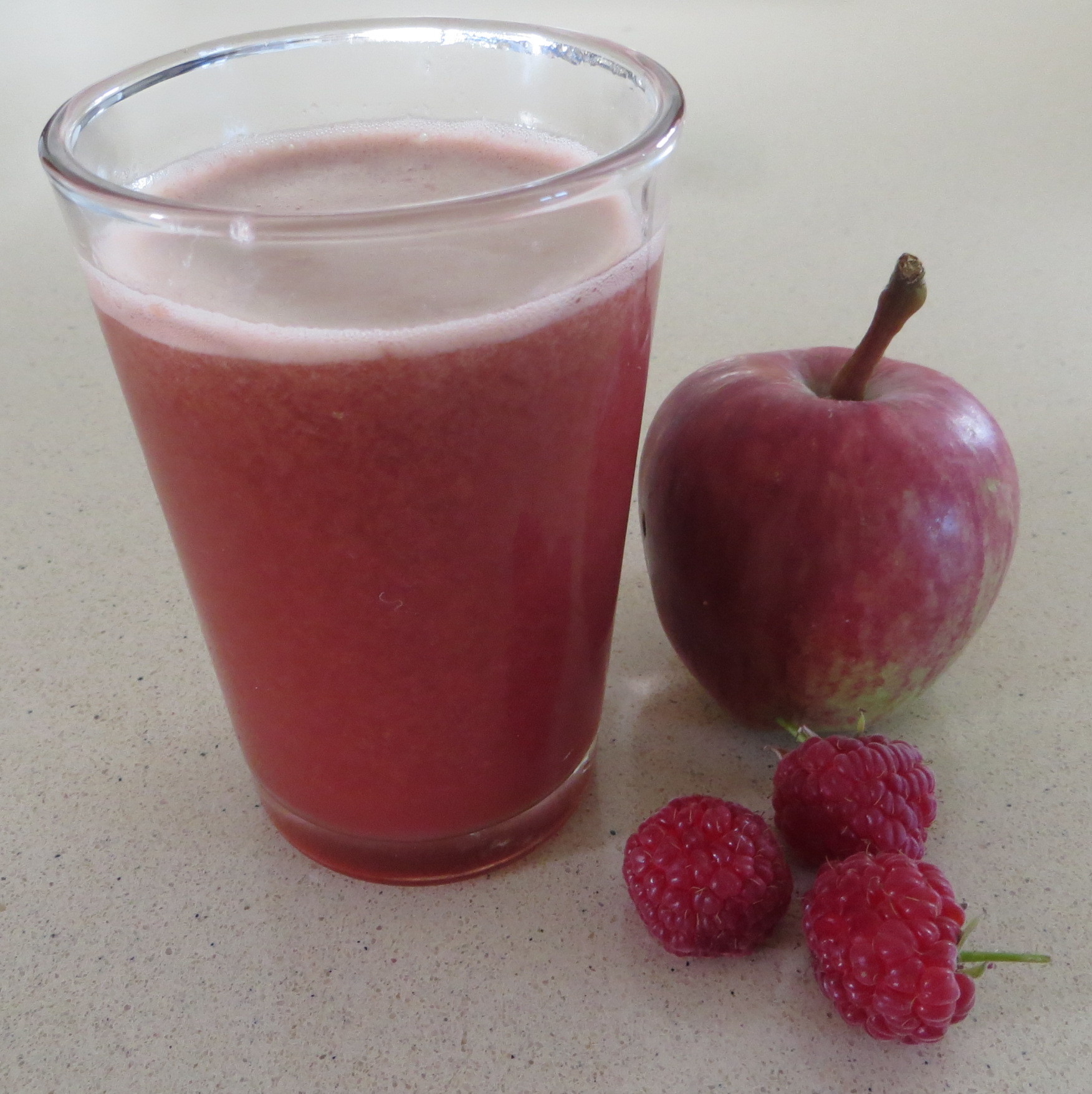 juice-raspberry-apple